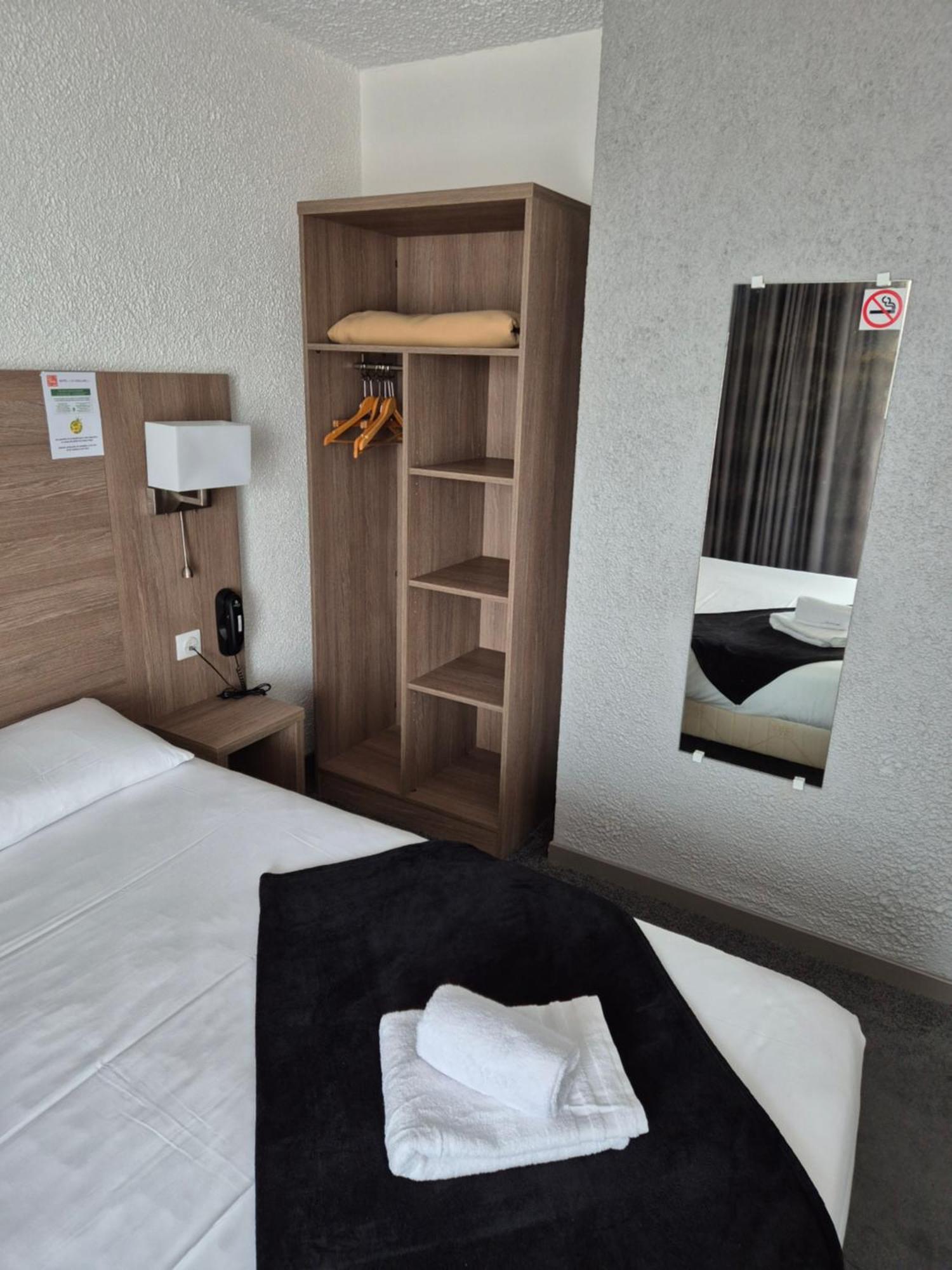 Cit'Hotel Le Challans Buitenkant foto