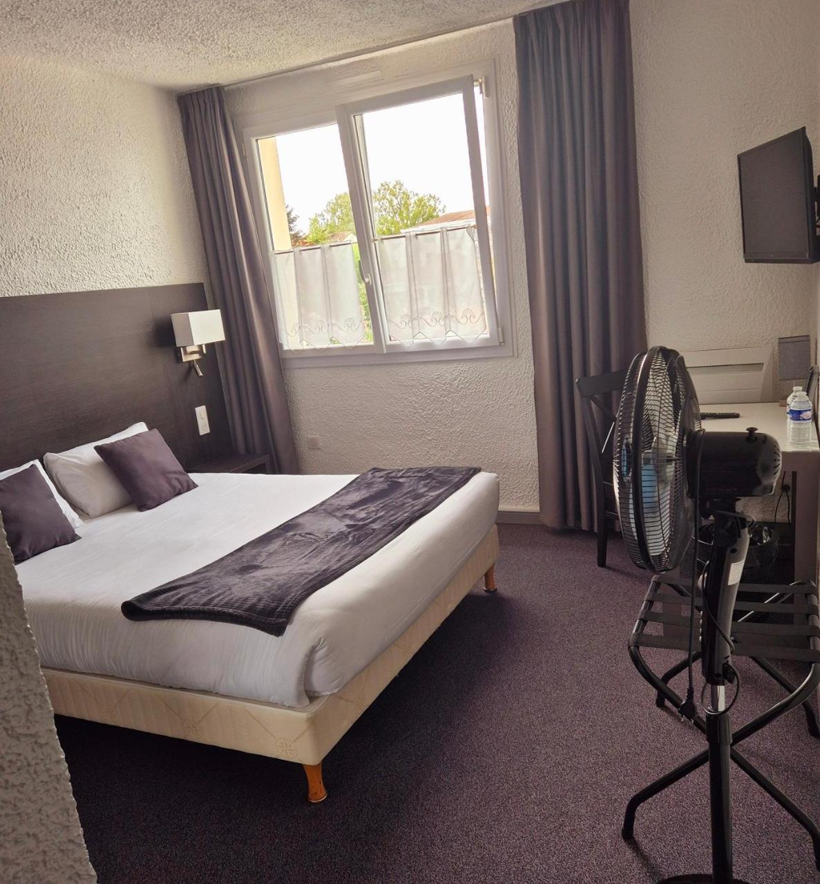 Cit'Hotel Le Challans Buitenkant foto
